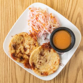 2 Pupusas de Frijol y Queso / Bean and Cheese